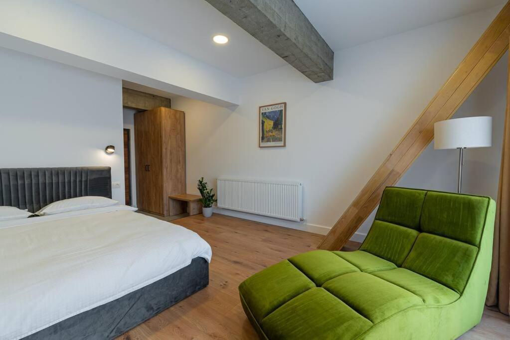 Fabrica 14 Apartamento *